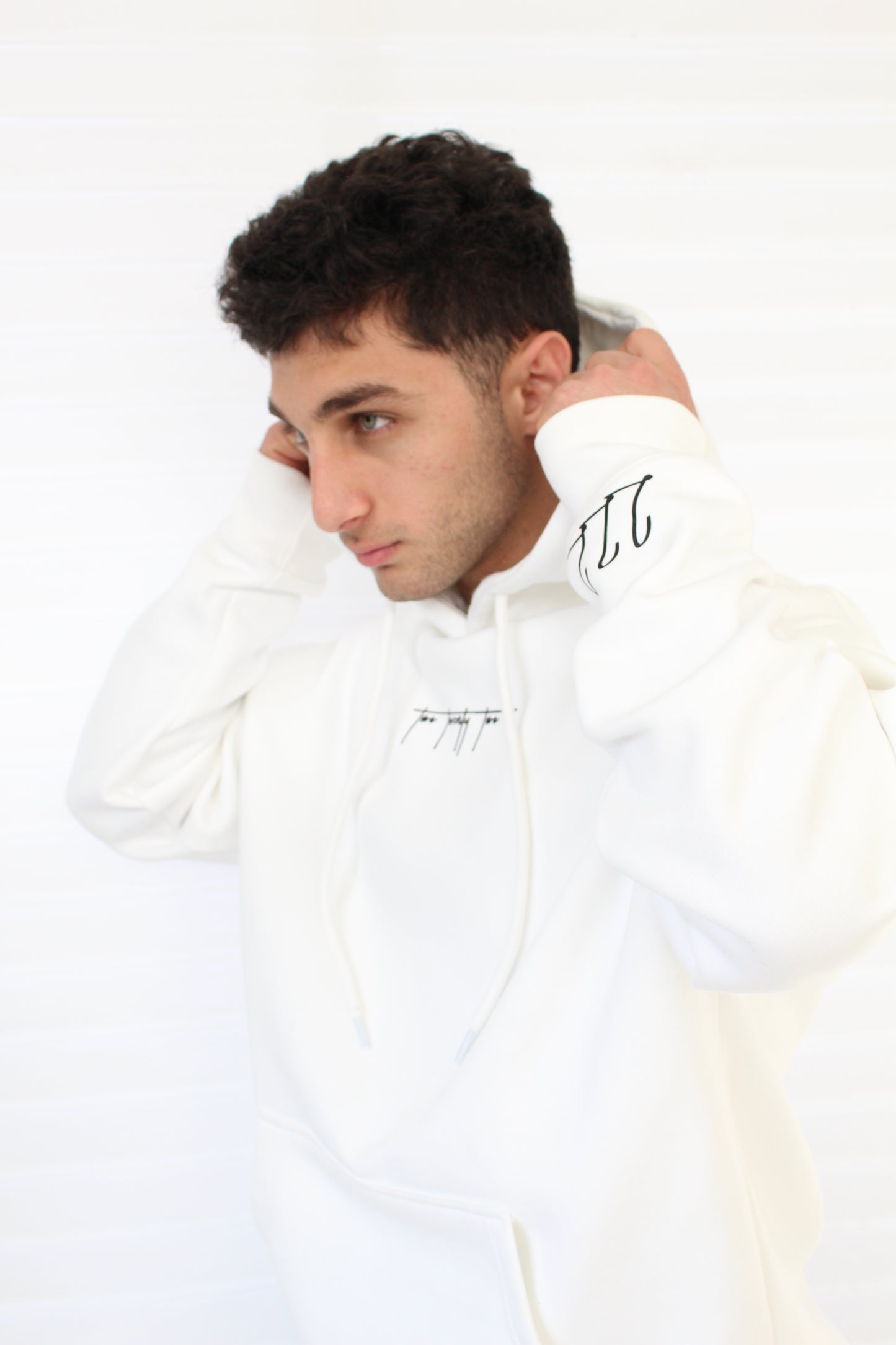 Signature Hoodie White