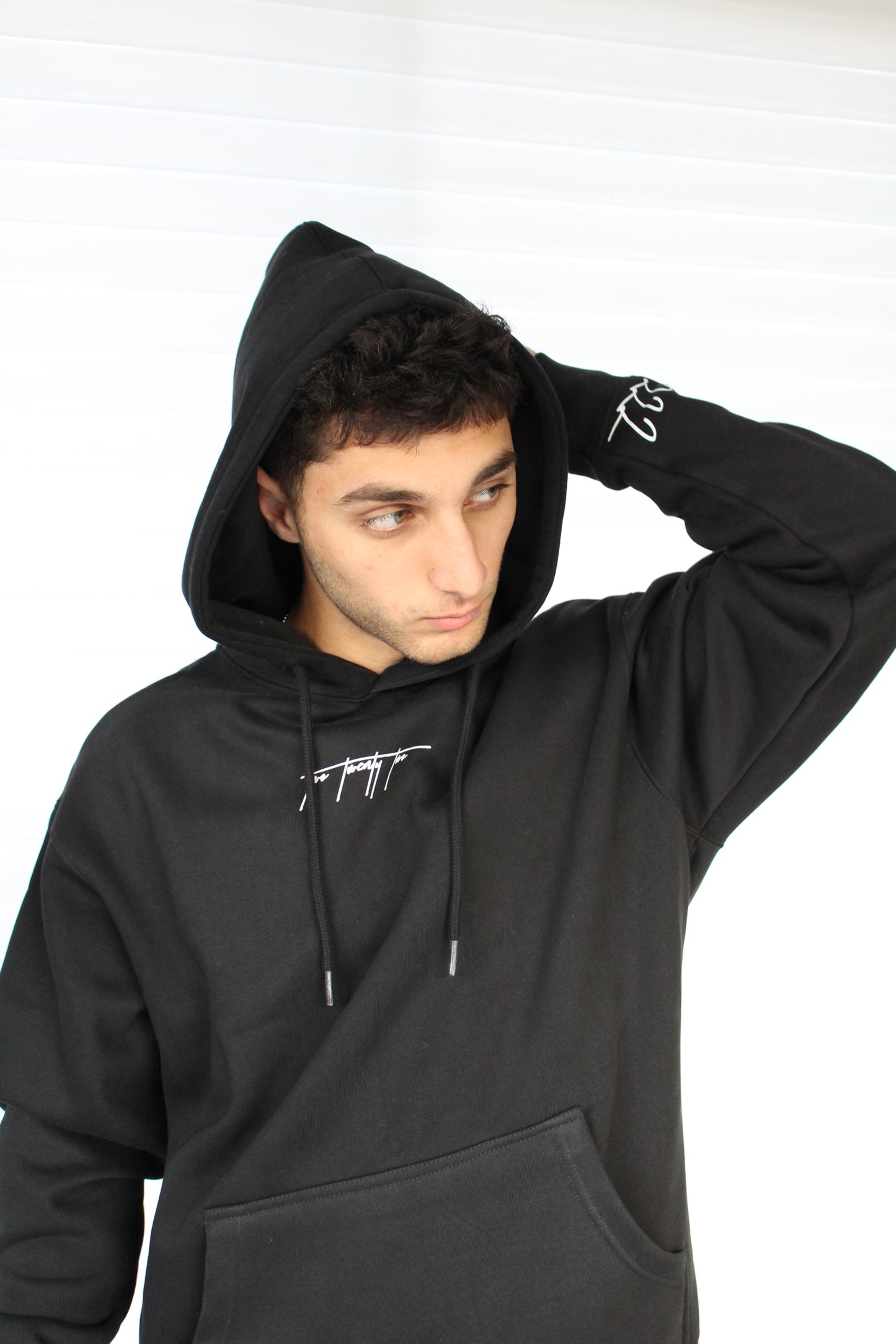 Signature Hoodie Black